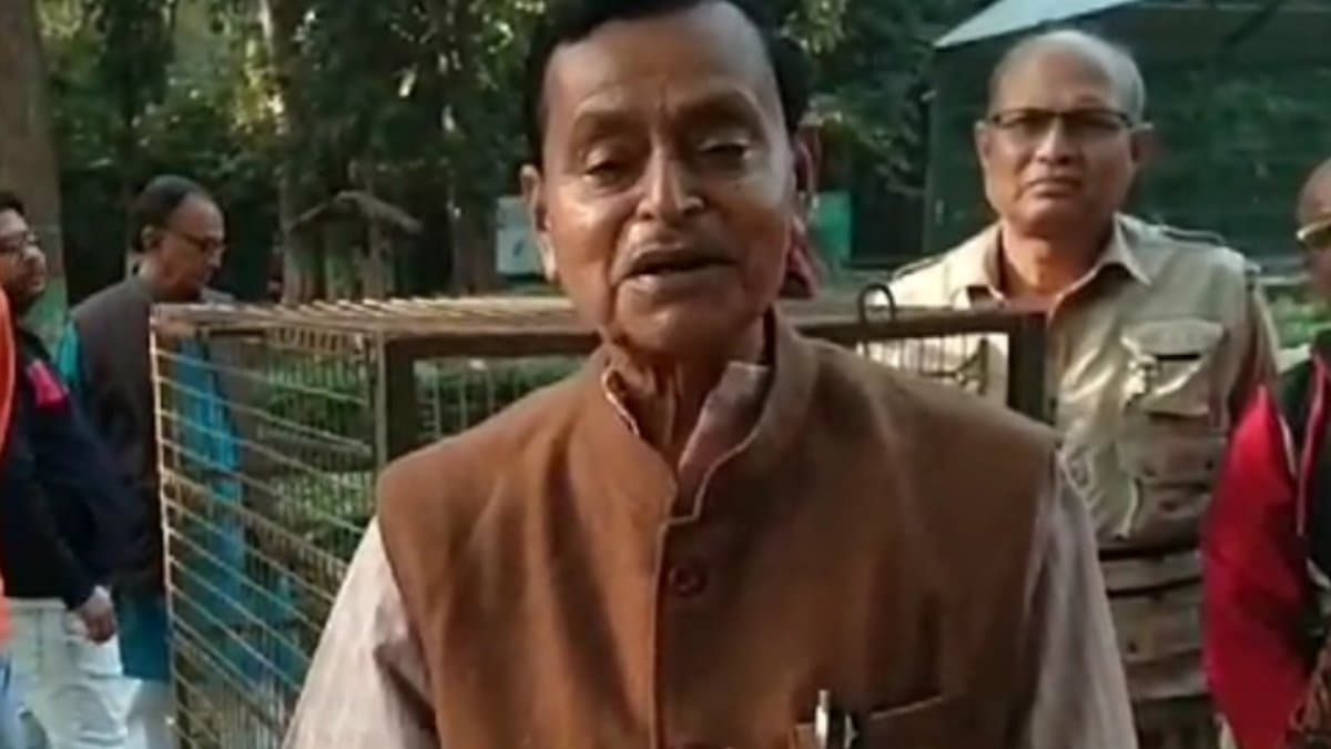 A stranded horse created buzz in Bardhaman gnr