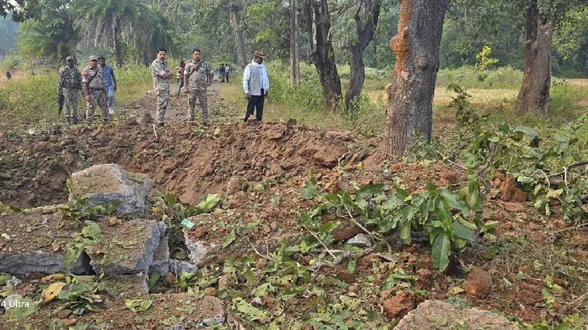  4 Naxals with Rs 17 lakh bounty killed in Chhattisgarh encounter