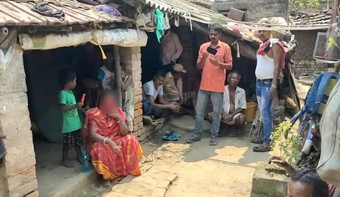 ‘বিজেপি জিতলে তুলে নিয়ে যাব’, তফসিলি মহিলাকে হুমকি বিজেপি কর্মীর