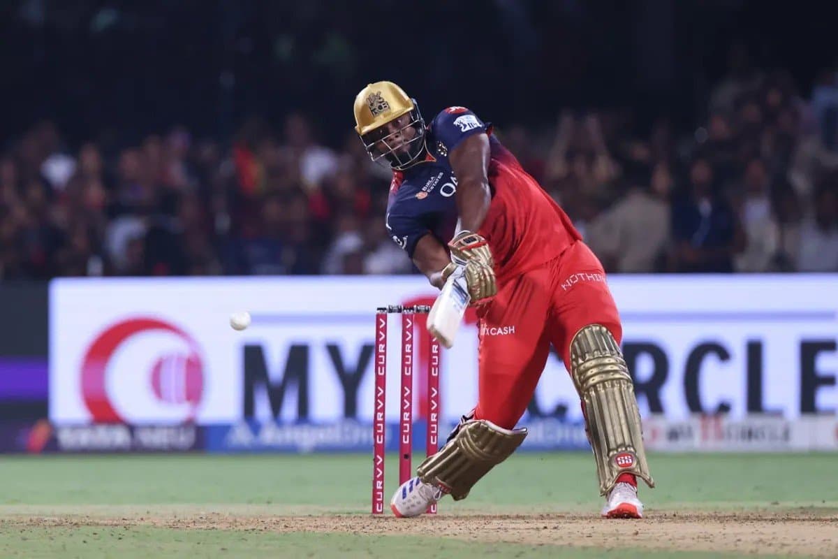 Romario Shepherd now owns fastest fifty in RCB history 