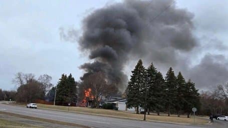 Plane Crashes Into Minnesota House All Passengers Killed