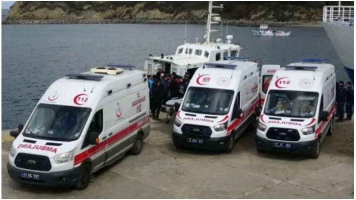 Turkey: তুরস্ক‌ উপকূলে শরণার্থী বোঝাই নৌকা ডুবে মৃত ২২