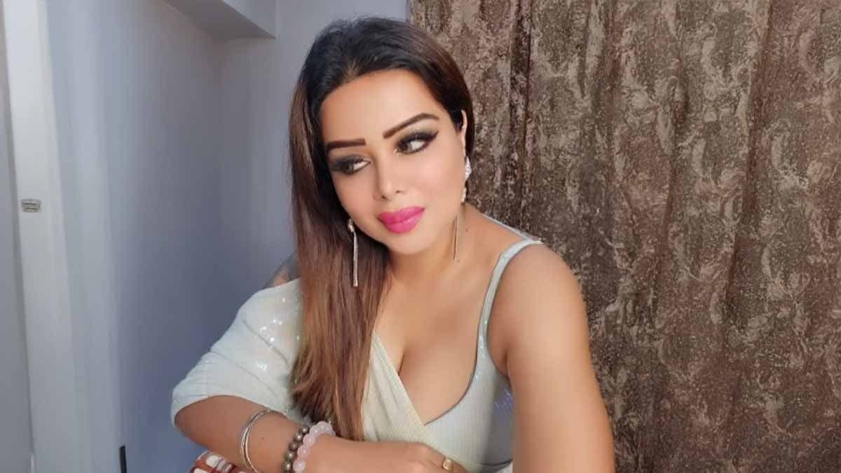 Bengali actress Anushkaa Mani Mohan Das held in Maharashtra for alleged illegal activity