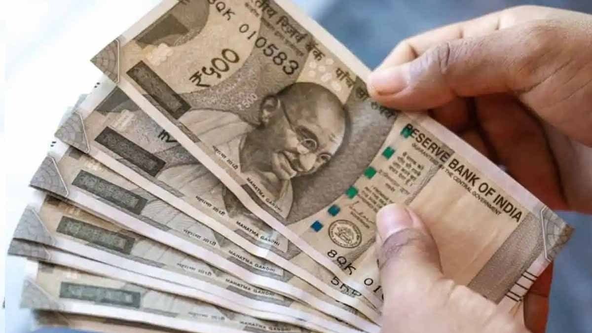 Earn rupees three lakh from interest invest in thise scheme and you will spend your retirement peacefully