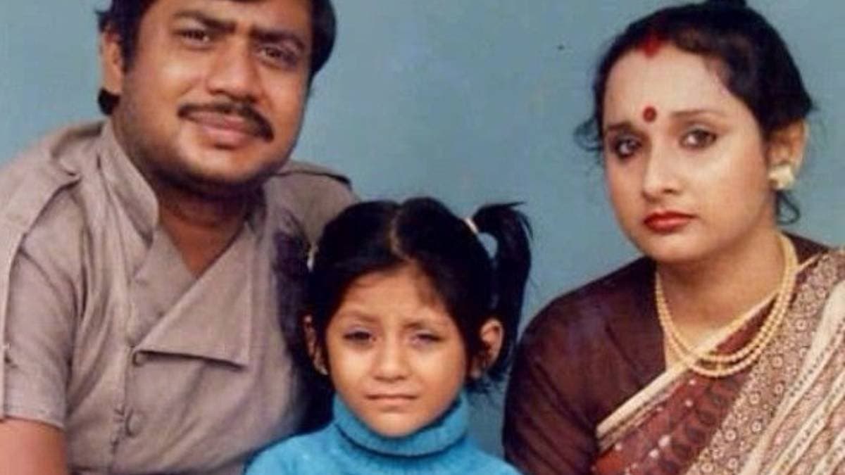 একের পর এক হিট ছবি! তবুও অকালেই কেন হারিয়ে গেলেন অক্ষয়-সলমনের বাঙালি নায়িকা, ছবির এই মেয়েটিকে চিনতে পারছেন?