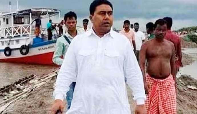 Sandeshkhali: সন্দেশখালিতে শাহজাহানের সমর্থনে পোস্টার 