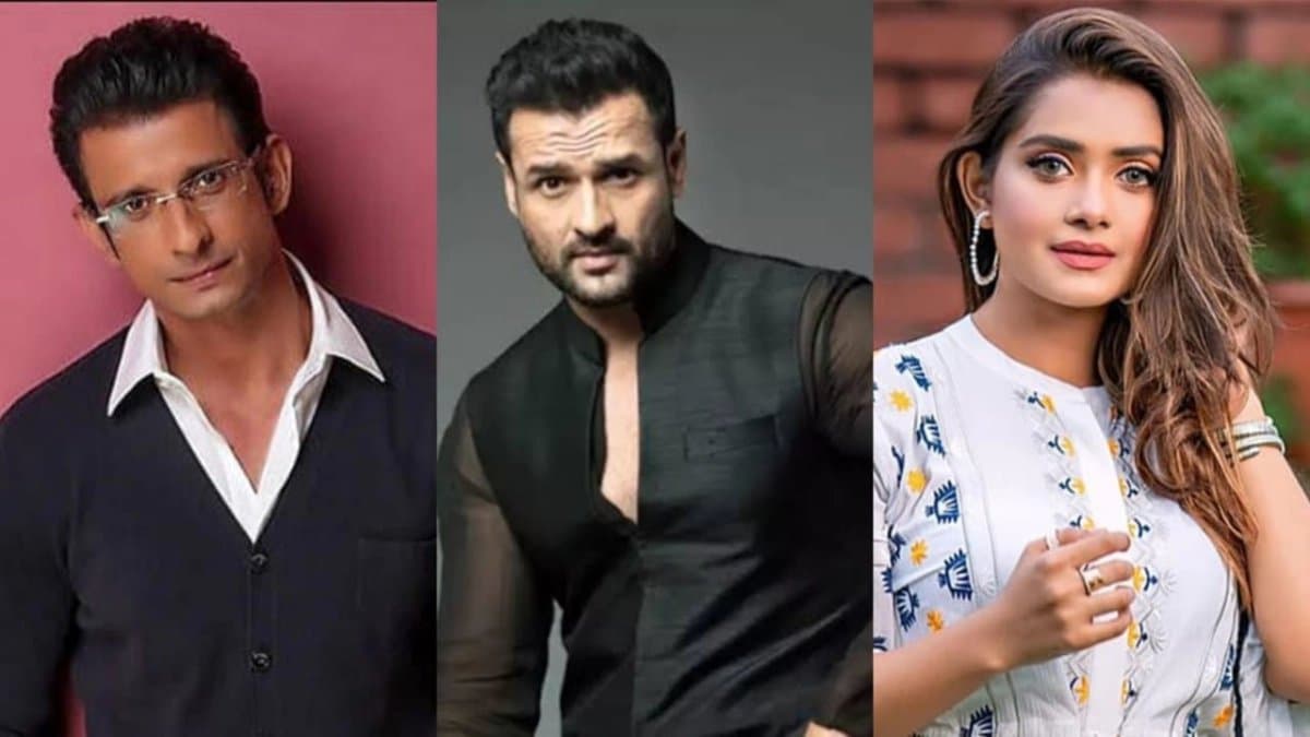 Sharman Joshi is going to play lead in a bengali movie with Sushmita Chatterjee 