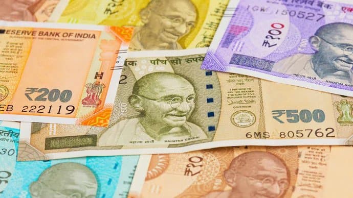 mahatma gandhi was not 1st choice for indias currency than what happened