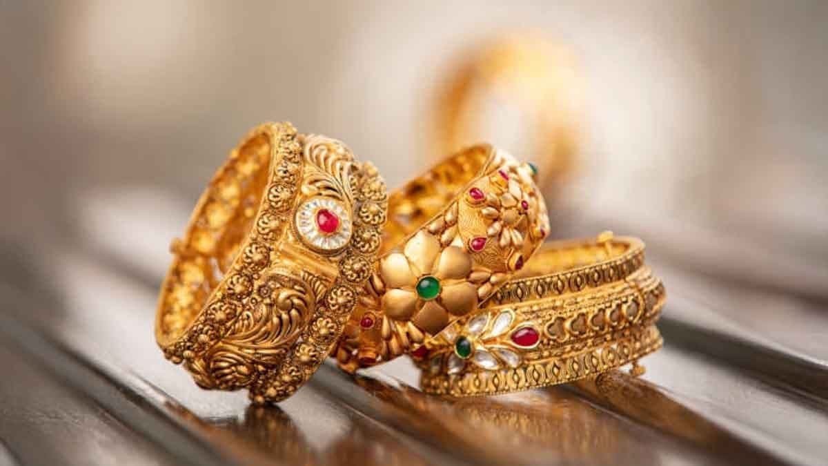 Gold Price Today: Check 22 and 24 Carat Gold Price In Kolkata on 26 October