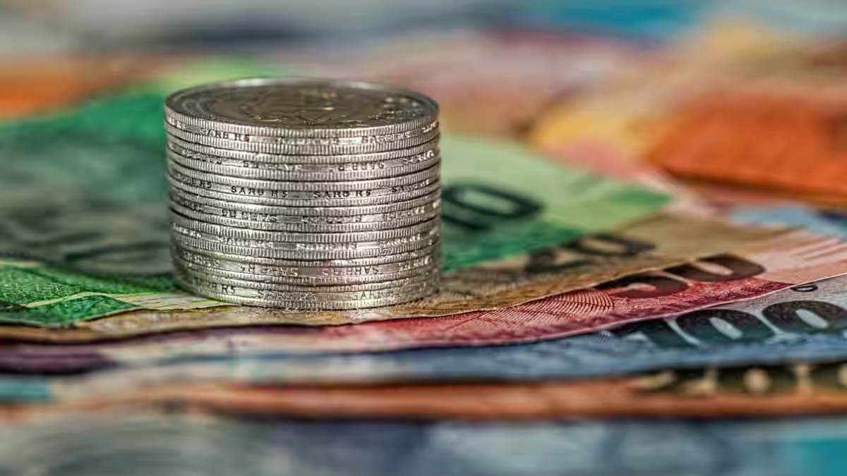 In SIP Which investment can build more than Rs 1 crore 20 lakhs corpus faster