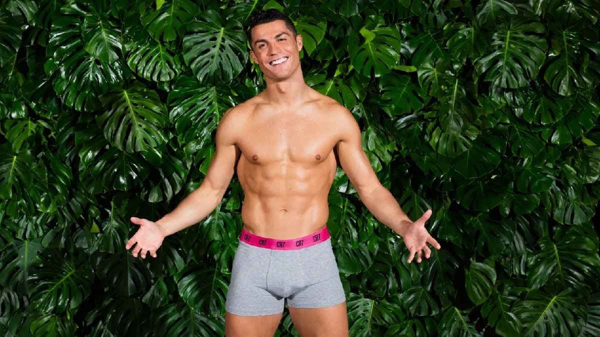 Bollywood actress Bipasha Basu had an controversy with Christiano Ronaldo