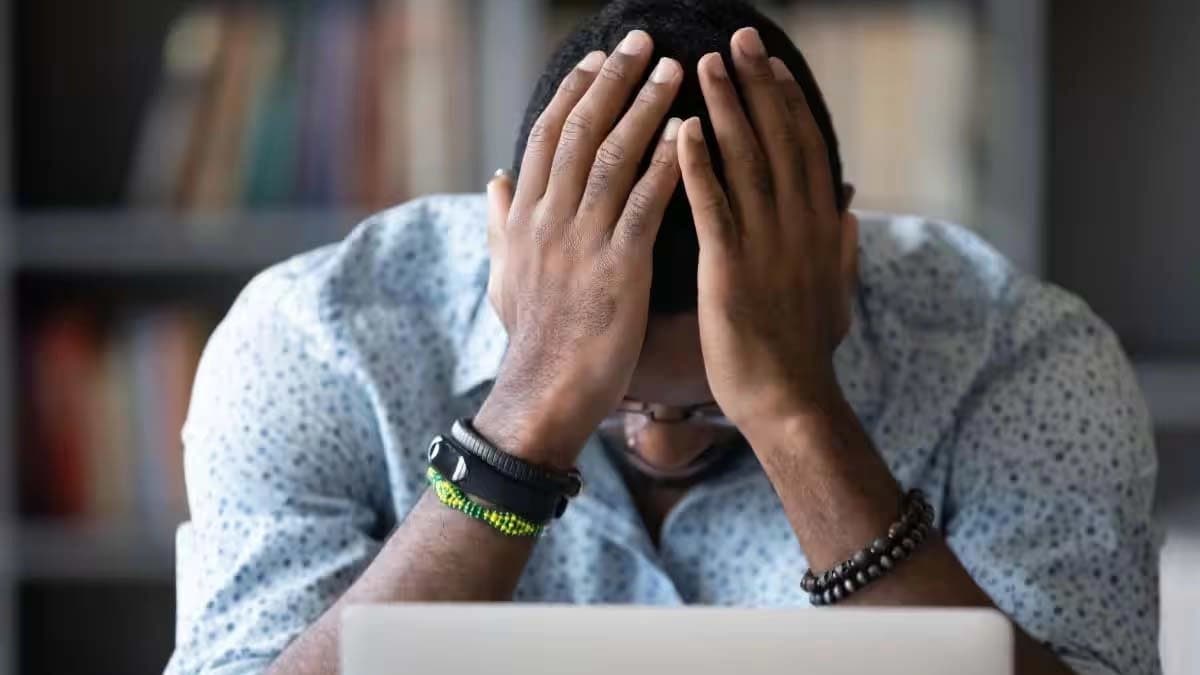 Even after paying off the loan the credit report says something different know how to solve the problem