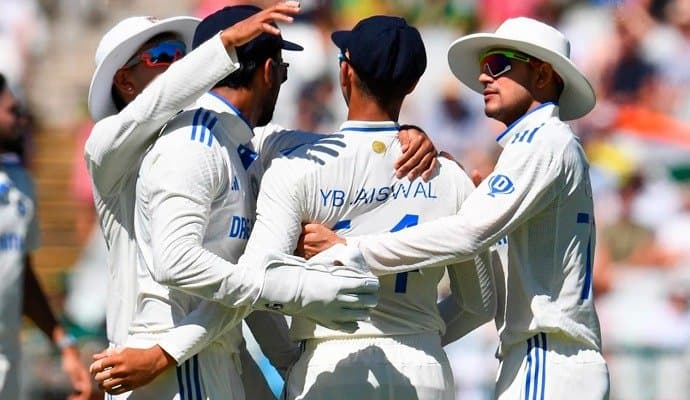 India-South Africa: সিরাজের ৩ উইকেট, শুরুতেই দক্ষিণ আফ্রিকার ব্যাটিংয়ে ধস