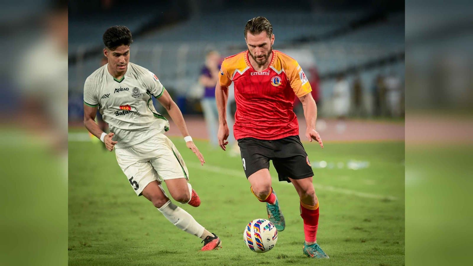 Oscar Bruzon unhappy about refereeing, supporters raise go back slogan for Andre Chernyshov spt 