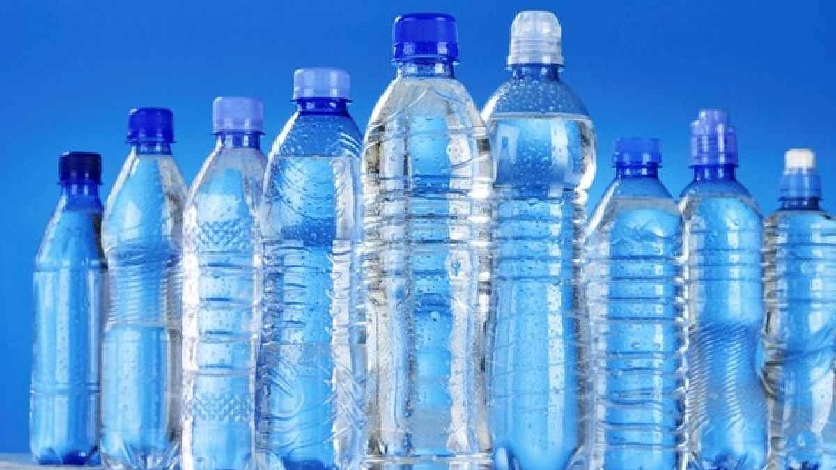 Drinking water from plastic bottle create new problem