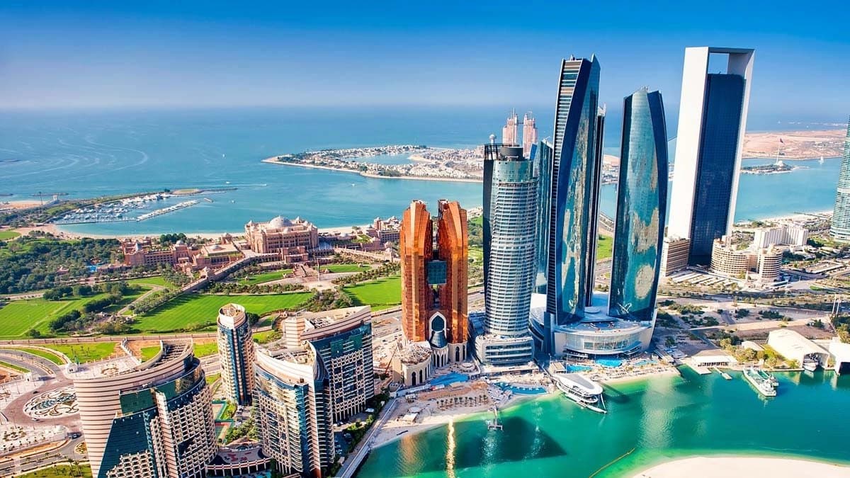 There are no rivers or lakes yet how is the water demand of millions of people in this country met Know the secret