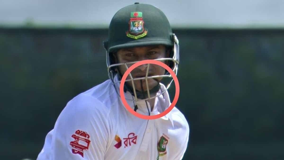 Shakib Al Hasan was seen biting his helmet string while batting spt