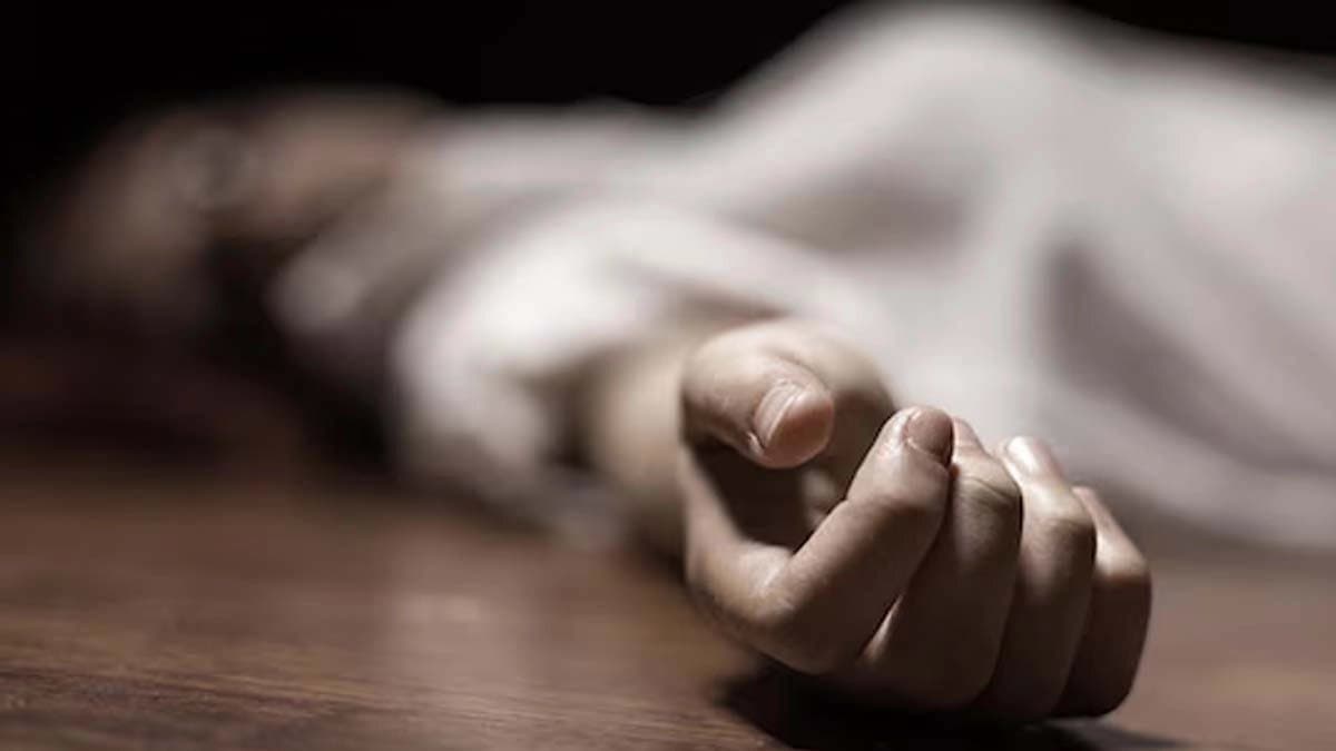 Mysterious death of man in Salt Lake Sector three