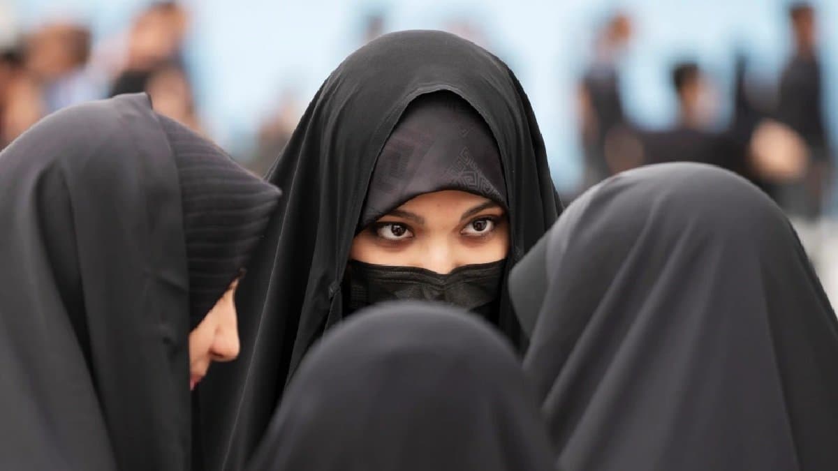 Pahalgam Attack Update report 22 Pakistani women gave birth 95 Indian children Checking activity