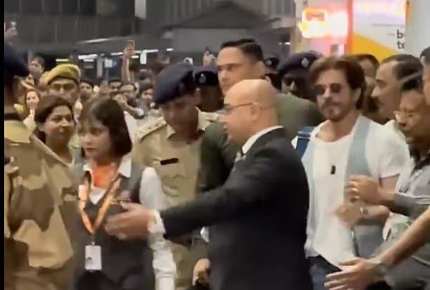 Shahrukh Khan arrives in Kolkata ahead of ipl 2025 opener