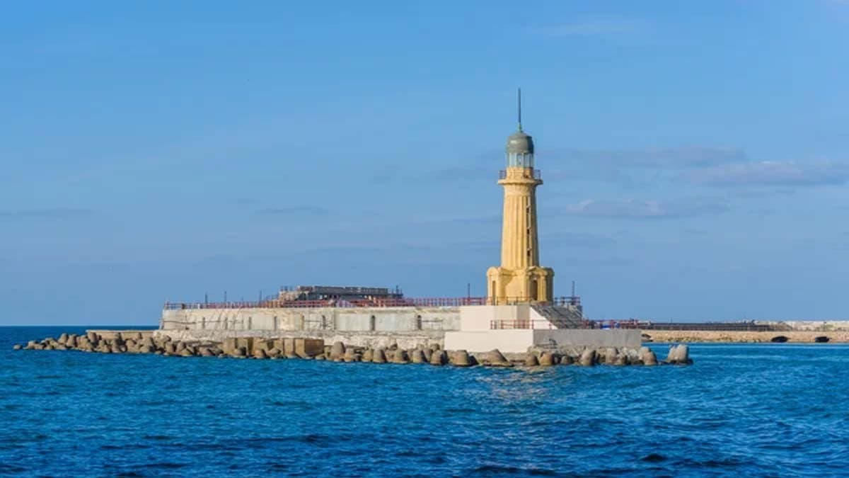 Most lucrative job in the world salary is Rs 30 crore still people are not ready to do it