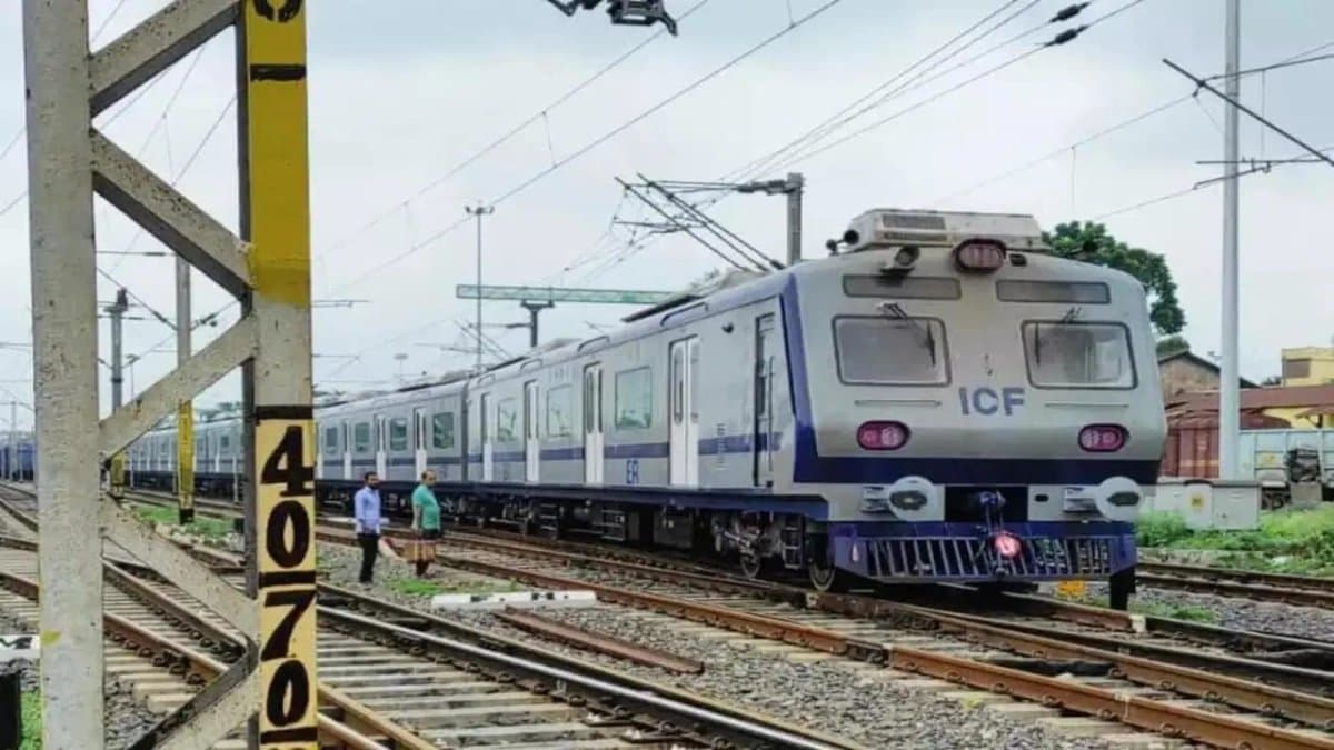 Proposal for an AC local train to run between Sealdah and Bongaon submitted before Railway board claims railway source