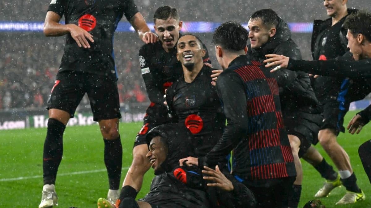 Barcelona staged a sensational comeback against Benfica to secure direct qualification to the UEFA Champions League Round of 16 spt 