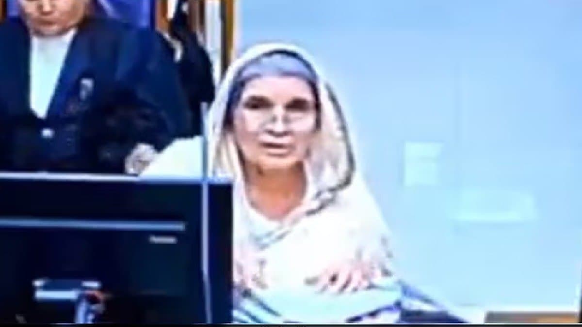 Husband died wife took Chemistry class In Court