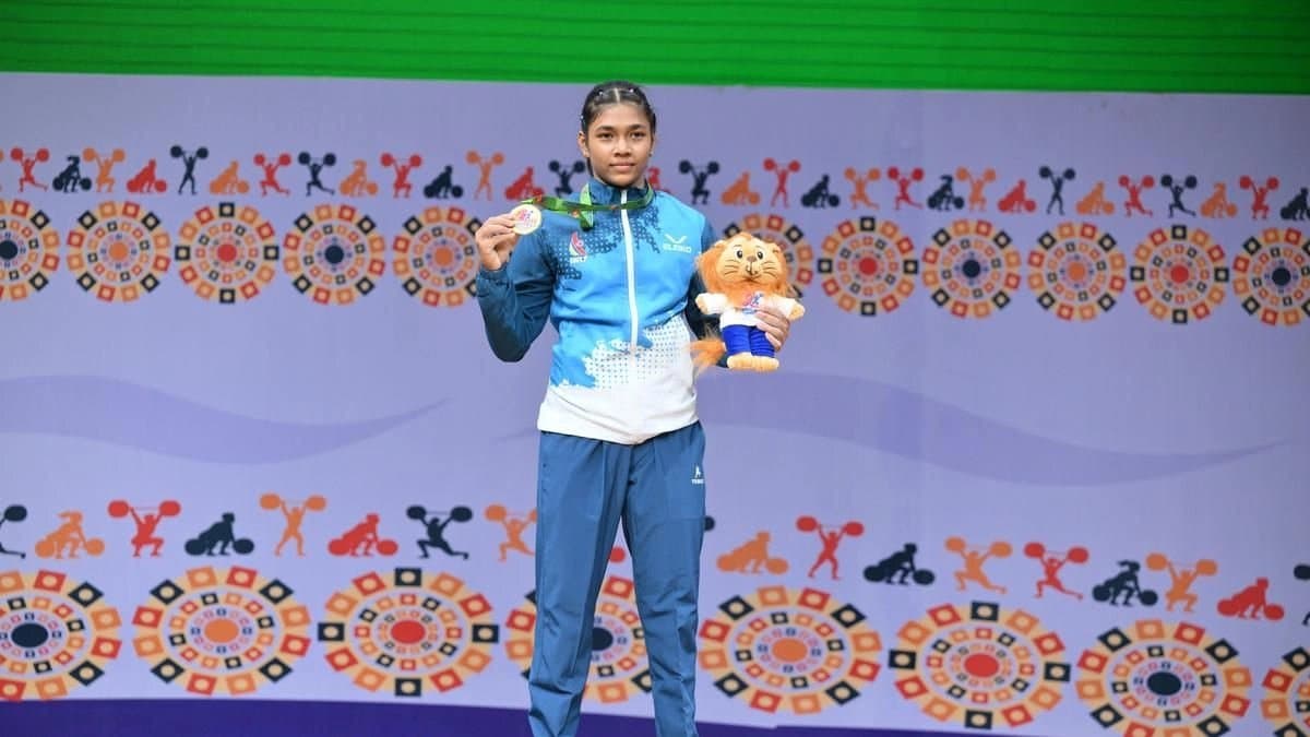 Howrahs Koyel raises bar breaks Youth World Record at Commonwealth Weightlifting Championships
