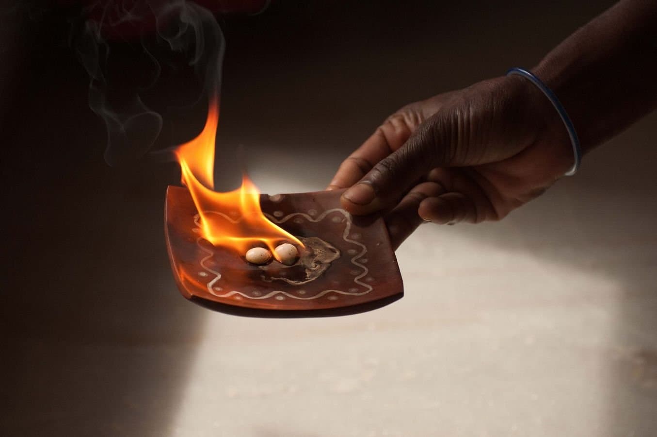 here are bastu tips to eliminate negativity from your house in diwali 2024 lif