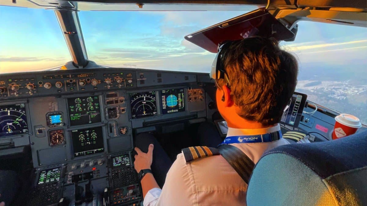 His dad wanted him to become a pilot but he became most iconic gentleman villain of Bollywood instead