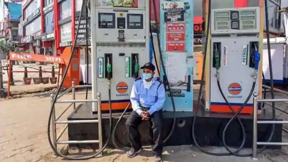 How much do petrol pump owners earn on every liter of petrol and diesel