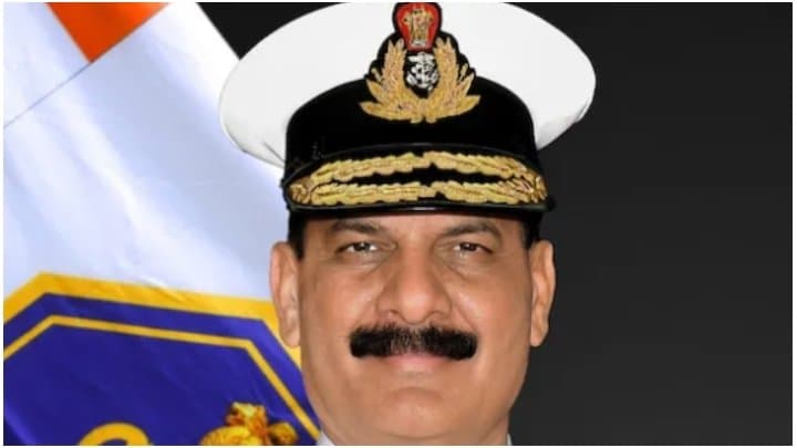 NAVY CHIEF: দেশের নতুন নৌসেনা প্রধান হতে চলেছেন দীনেশ ত্রিপাঠী