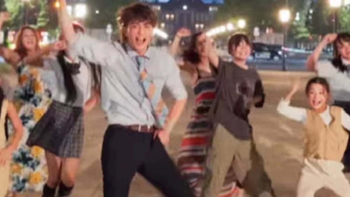 Japanese Influencer Celebrates Ganesh Chaturthi 