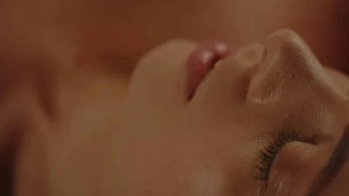 Woman makes self love while her lover remains inactive