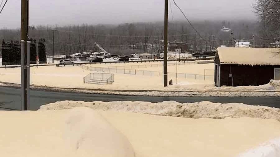 Chemical Mishap At Paper Mill Causes Rare Brown Snowfall In US gnr 