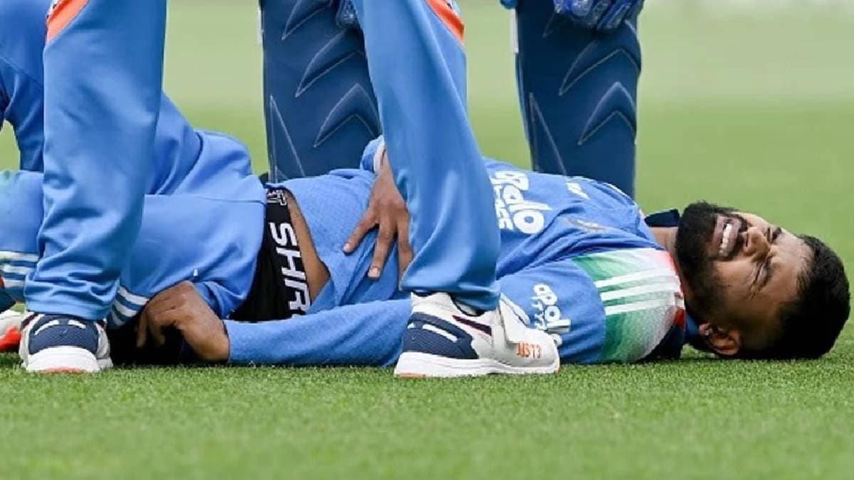 India vs Australia 3rd One day: Shreyas Iyer suffers injury scare 
