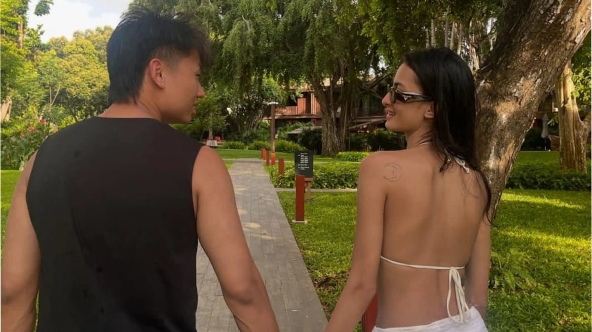 Jisshu Sengupta and Nilanjana s daughter Sara Sengupta s picture viral on social media 