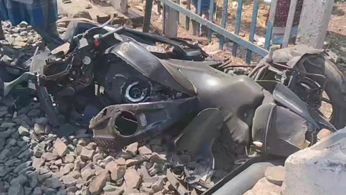 two youths had a narrow escape from being knocked by a moving train gnr