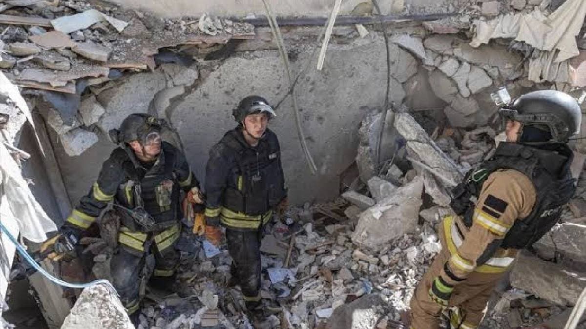 Russia Launched one of the biggest attack on Ukraine amid peace talks