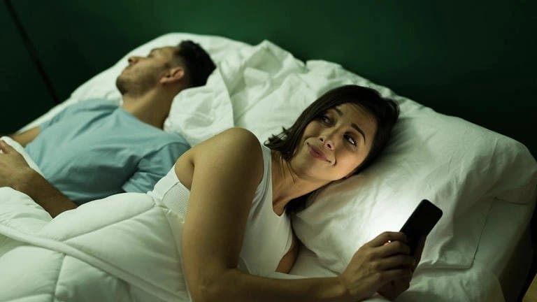 Newlywed Wife Online Order Exposes Secret Affair Uncovers Hotel Romance Scandal 