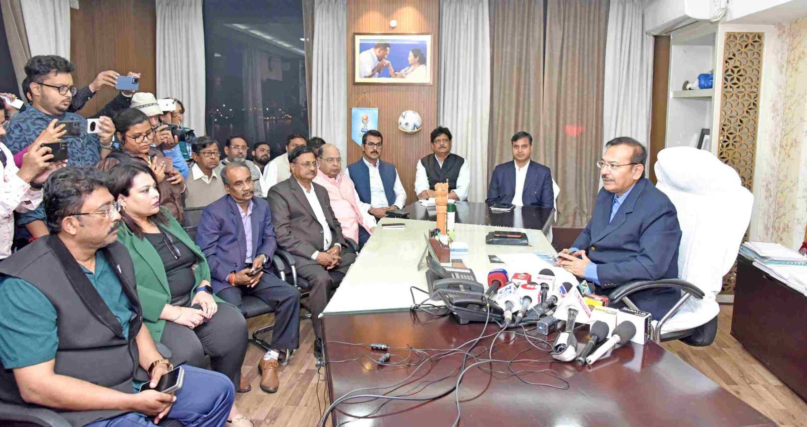 Sports minister aroop biswas wishes coach Sanjay sen ahead of Santosh trophy final 