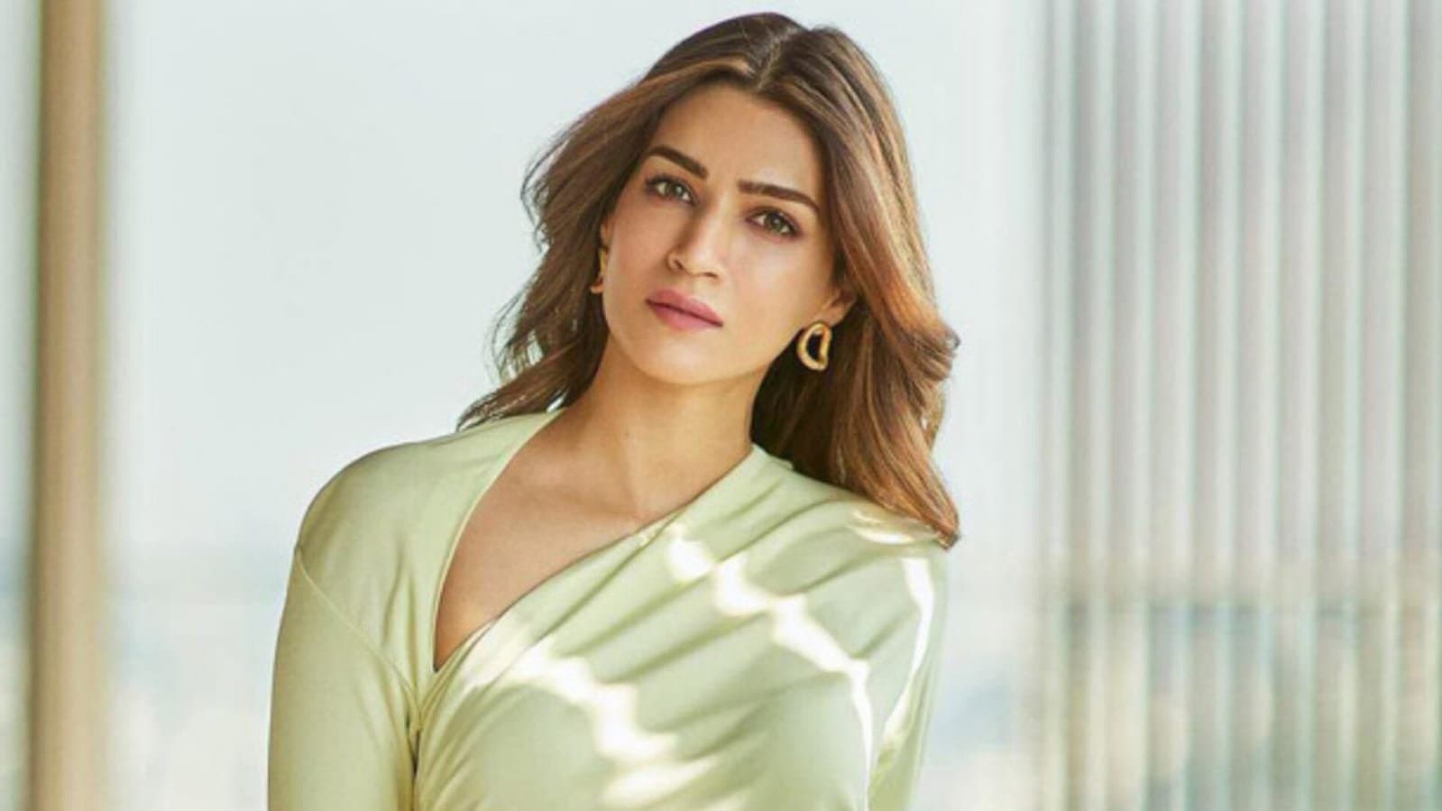 Kriti Sanon: "আমি পারলে আপনারাও পারবেন", অভিনয় জীবনে এক দশক কাটিয়ে আবেগপ্রবণ কৃতি, সোশ্যাল মিডিয়ায় আর কী লিখলেন?