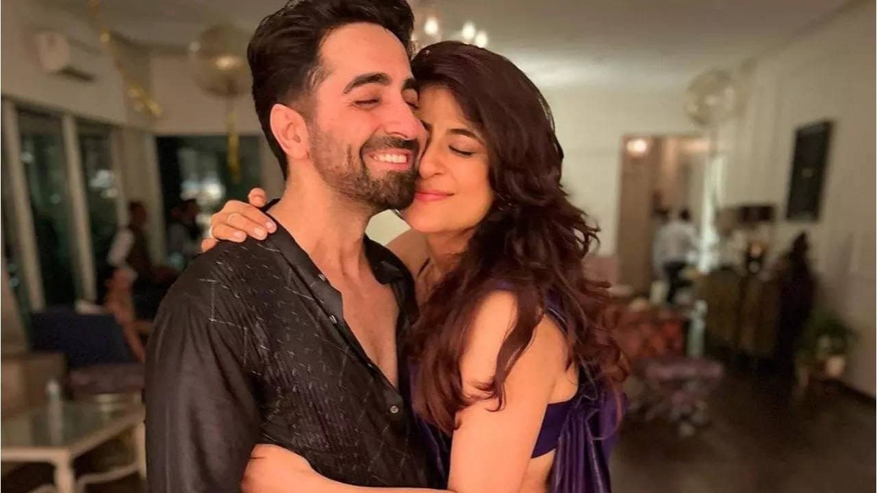 bollywood actor ayushmana Khurrana streal and drink wife tahira kashyap breast milk with his protein shake ent