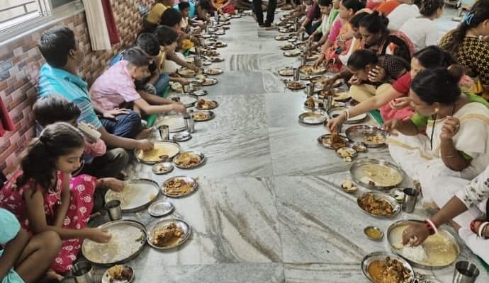 Hooghly: লোভনীয় ১৬ পদ, বৃষ্টির আহ্বানে পান্তা উৎসব 