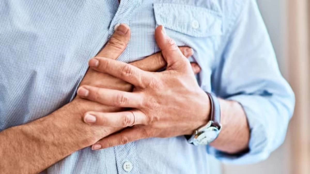 Heart Disease Symptoms: This common habit might be the first sign of heart problem