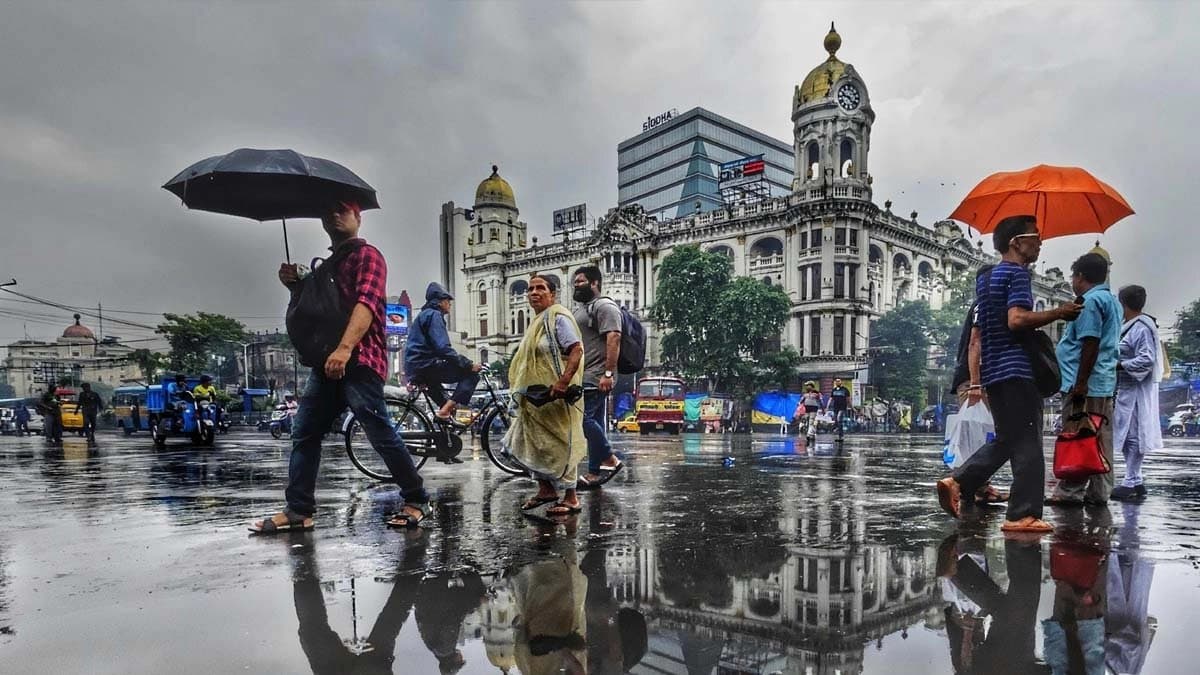 Rain forecast in West Bengal again due to low pressure in Bay of Bengal Todays Weather Update Friday 24th October 2025
