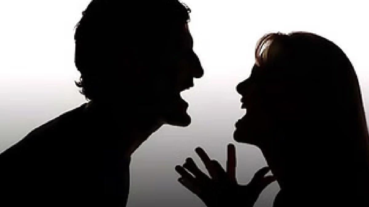 Husband Forgot To Get Samosas Woman Got Him and His Father Kicked Punched