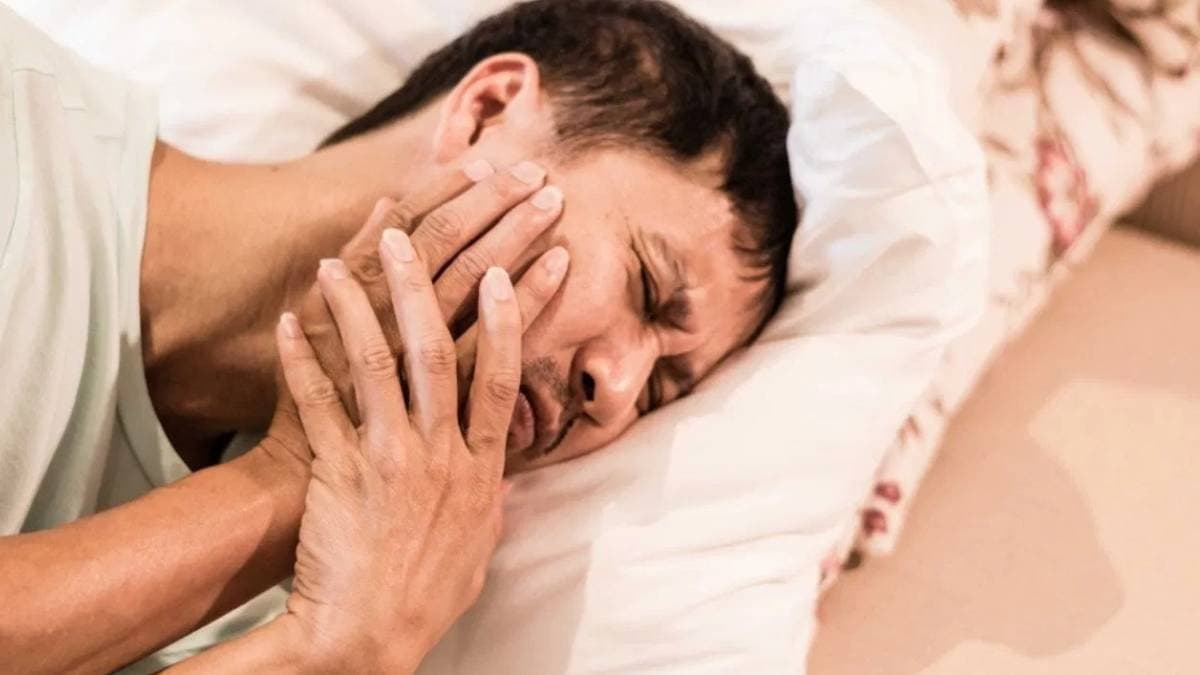 Apply alum by mixing these things toothache will disappear quickly