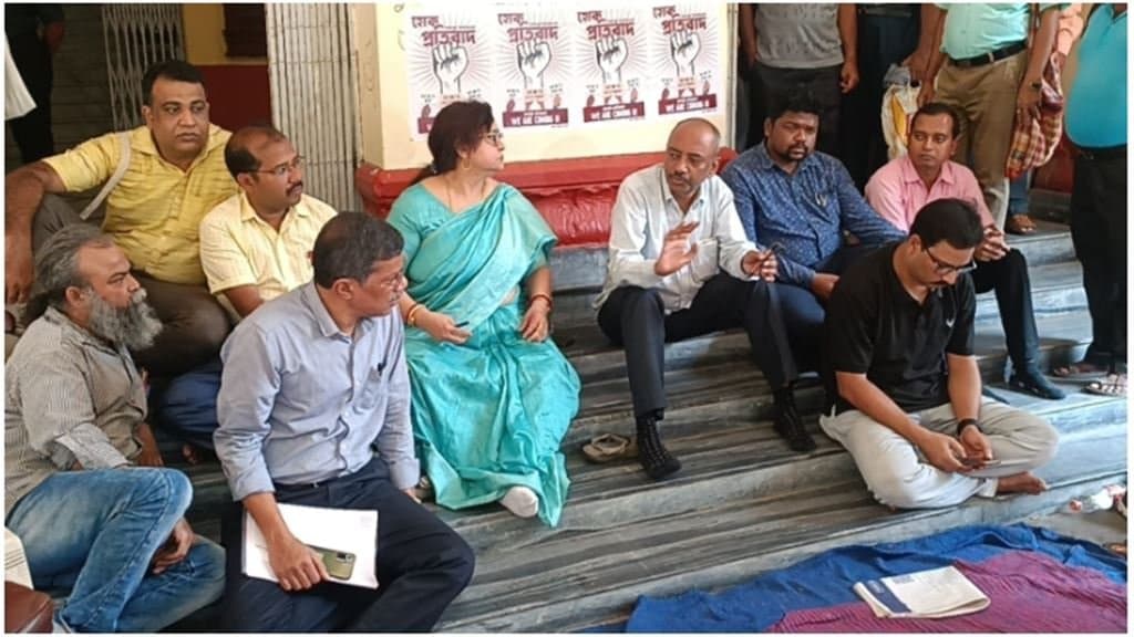 Jadavpur University: বাম সংগঠনগুলির জন্যই বিশ্ববিদ্যালয়ে অচলাবস্থা, অভিযোগ তৃণমূল ছাত্র পরিষদের